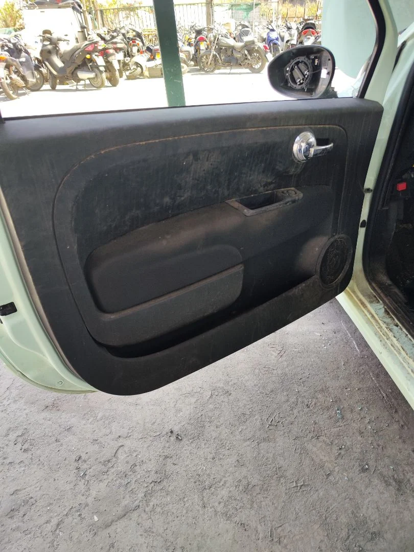 Foto de GUARNECIDO PUERTA DELANTERA IZQUIERDA FIAT 500 (150) BERLINA 1.2 CAT (69 CV / 51 KW) referencia 0735569064