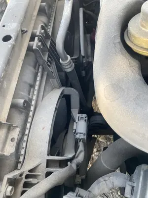Foto de ELECTROVENTILADOR NISSAN ALMERA (N15) 2.0 Diesel (75 CV / 55 KW)