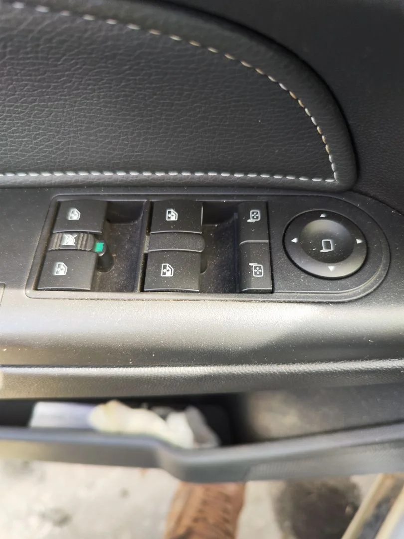 Foto de MANDO ELEVALUNAS DELANTERO IZQUIERDO OPEL ASTRA H BERLINA 1.7 16V CDTI (110 CV / 81 KW)