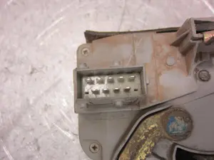 Foto de CERRADURA PUERTA DELANTERA DERECHA CITROEN XANTIA BERLINA 2.0 HDi (109 CV / 80 KW) referencia 9136J4 foto 4