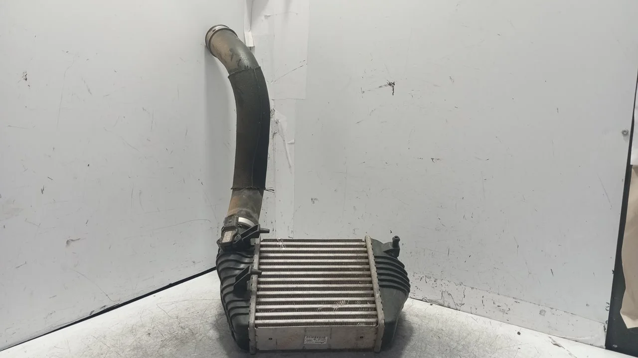 Foto de INTERCOOLER AUDI A6 AVANT (4F5) 2.0 16V TFSI (170 CV / 125 KW) referencia 4F0145805AD