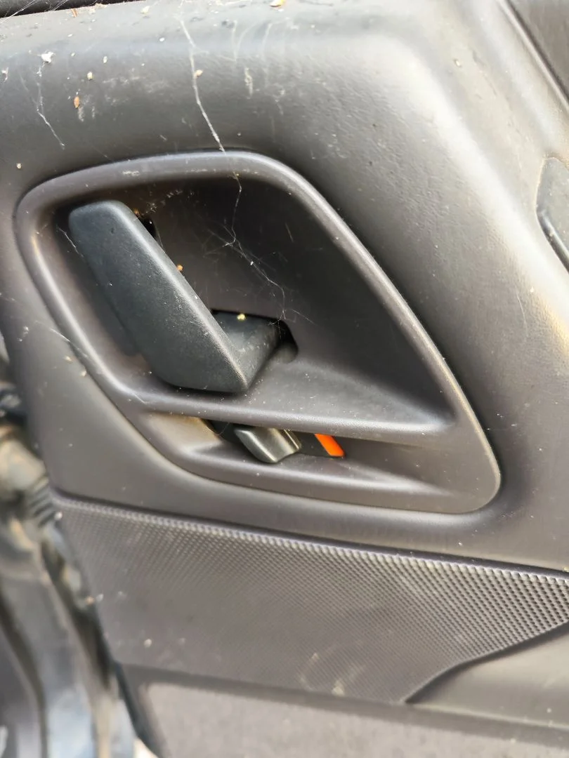 Foto de MANETA INTERIOR TRASERA DERECHA JEEP GRAND CHEROKEE (WJ/WG) 4.0 CAT (190 CV / 140 KW)