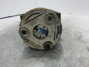 Foto de COMPRESOR AIRE ACONDICIONADO FORD ESCORT BERL./TURNIER 1.6 16V CAT (90 CV / 66 KW) foto 6