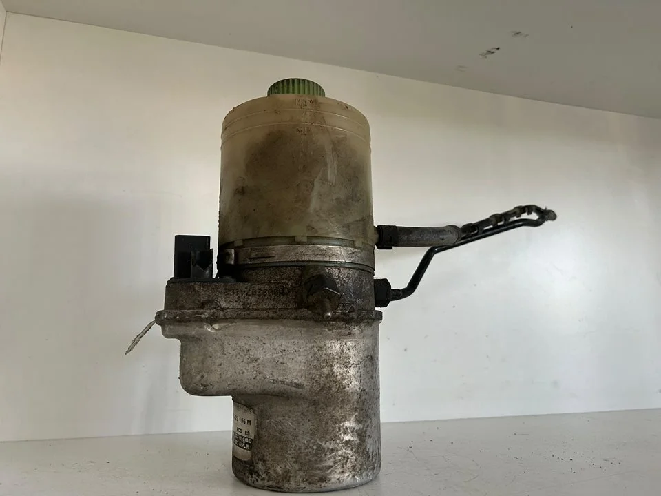 Foto de BOMBA DIRECCION SEAT IBIZA (6L1) referencia 6Q0 423 156 M