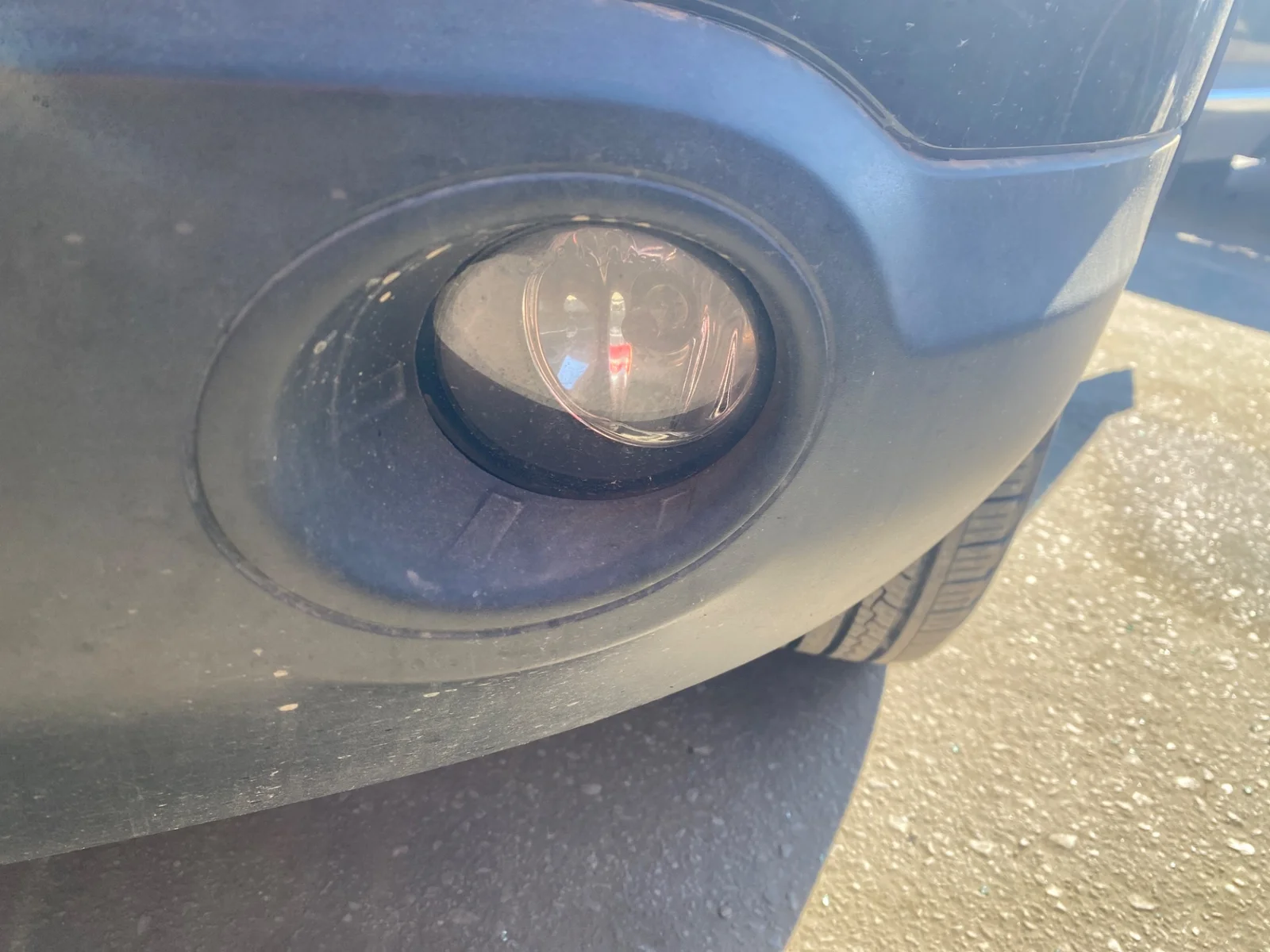 Foto de FARO ANTINIEBLA IZQUIERDO NISSAN QASHQAI (J10) 2.0 16V CAT (141 CV / 104 KW)