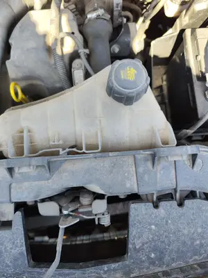 Foto de DEPOSITO EXPANSION RENAULT KANGOO II (F/KW0) 1.5 dCi Diesel CAT (86 CV / 63 KW)