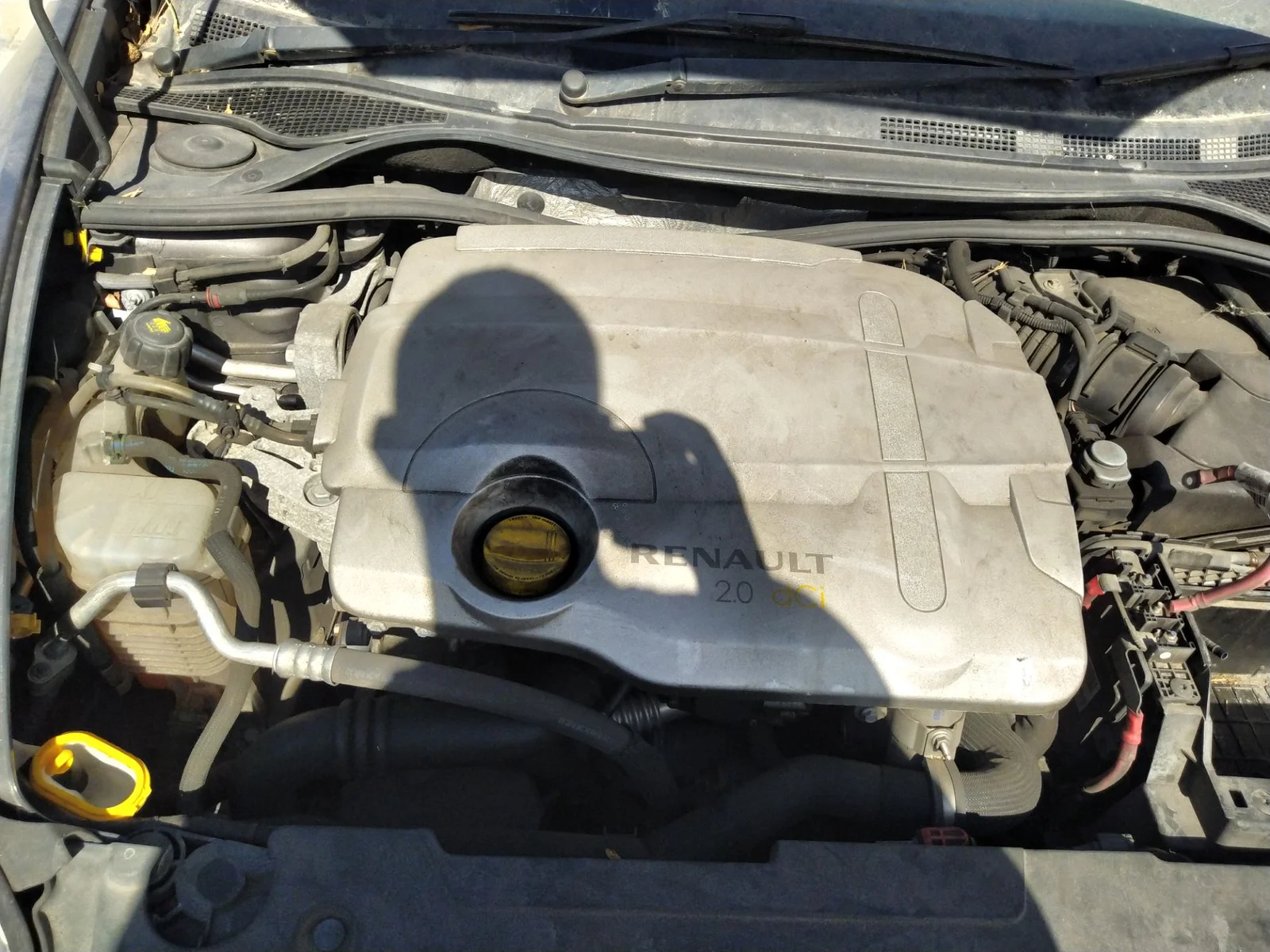 Foto de TAPA MOTOR RENAULT LAGUNA III COUPE 2.0 dCi Diesel FAP (150 CV / 110 KW)