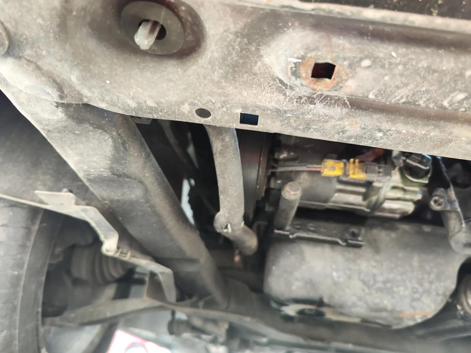 Foto de COMPRESOR AIRE ACONDICIONADO CITROEN C4 BERLINA 1.6 16V HDi (90 CV / 66 KW) referencia 9822826880