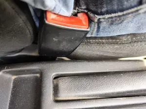 Foto de PRETENSOR AIRBAG IZQUIERDO SEAT LEON (1M1) 1.9 TDI (90 CV / 66 KW)