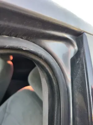 Foto de GOMAS CONTORNO PUERTA CITROEN C5 BERLINA 2.0 HDi (109 CV / 80 KW)