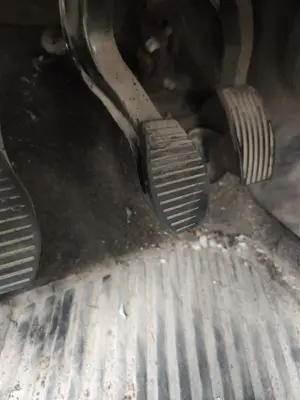 Foto de PEDAL FRENO OPEL CORSA D 1.3 16V CDTI (75 CV / 55 KW)