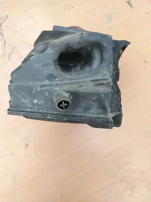 Foto de CAJA FILTRO AIRE SEAT LEON (1M1) referencia 1J0129607Q foto 3