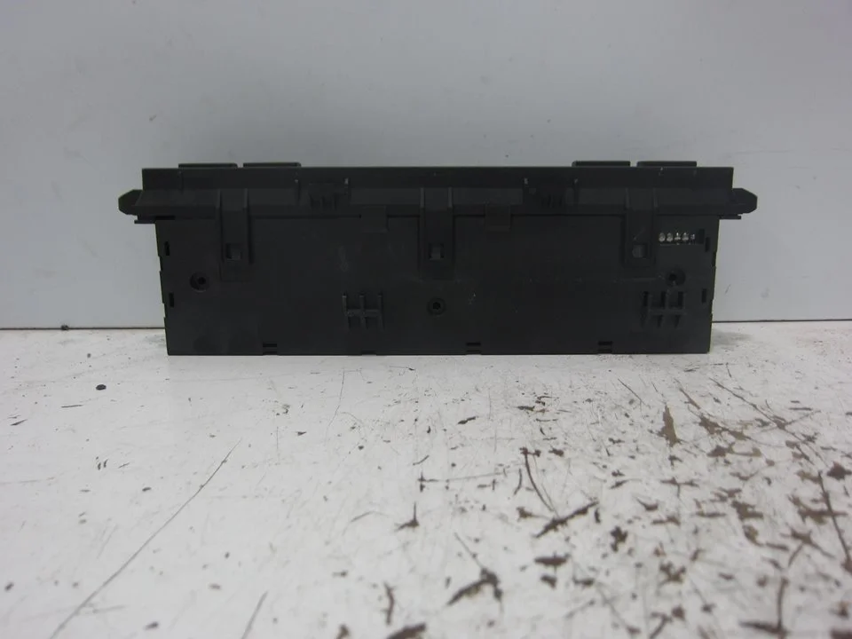 Foto de BOTONERA BMW SERIE 6 COUPE (E63) 4.4 V8 32V CAT (333 CV / 245 KW) referencia 6945017