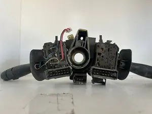 Foto de MANDO MULTIFUNCION FIAT LINEA (110) referencia 7701053057 foto 3