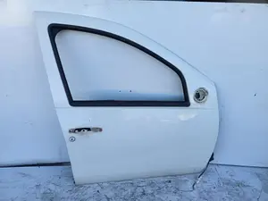 Foto de PUERTA DELANTERA DERECHA DACIA DUSTER I 1.6 SCe CAT (114 CV / 84 KW) referencia 801007358R