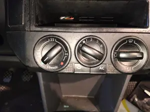 Foto de MANDO CALEFACCION / AIRE ACONDICIONADO VOLKSWAGEN POLO IV (9N1)