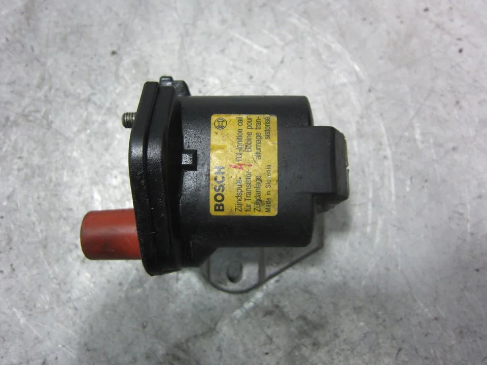 Foto de BOBINA ENCENDIDO MERCEDES-BENZ CLASE 124 (BM 124) BERLINA 3.0 CAT (180 CV / 132 KW) referencia 0221502429