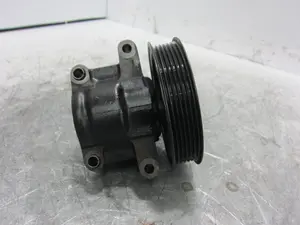 Foto de BOMBA DIRECCION FORD FOCUS FAMILIAR (CAK) 1.8 TDCi CAT (101 CV / 74 KW) foto 5