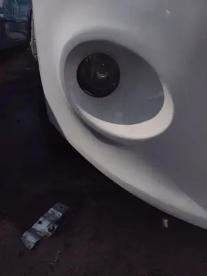 Foto de FARO ANTINIEBLA DERECHO RENAULT MEGANE III BERLINA 5P 1.5 dCi Diesel CAT (86 CV / 63 KW)