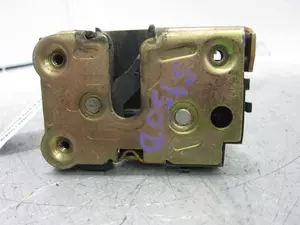 Foto de CERRADURA PUERTA DELANTERA DERECHA RENAULT KANGOO I (F/KC0) 1.9 Diesel (64 CV / 47 KW)