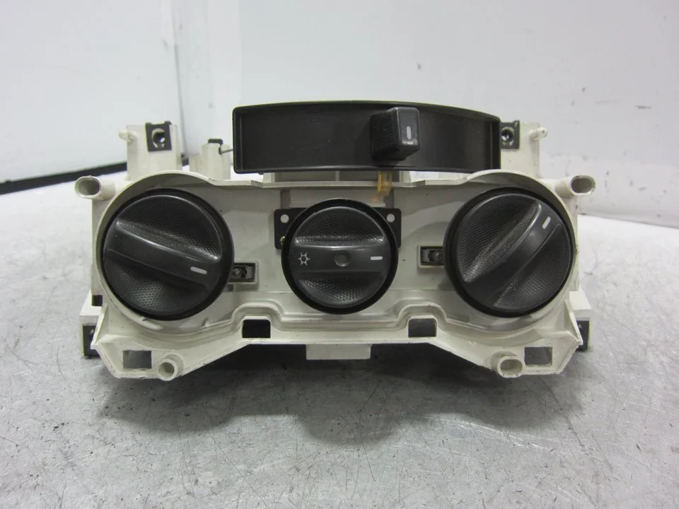 Foto de MANDO CALEFACCION / AIRE ACONDICIONADO FIAT II PUNTO (188) BERLINA 1.2 CAT (60 CV / 44 KW) referencia 151540000