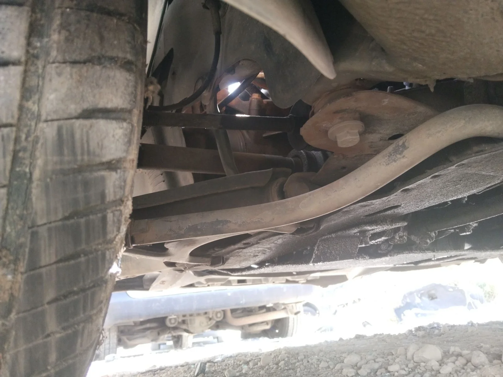 Foto de BRAZO SUSPENSION DELANTERO IZQUIERDO RENAULT SCENIC I (JA...) 1.9 dCi Diesel CAT (102 CV / 75 KW)