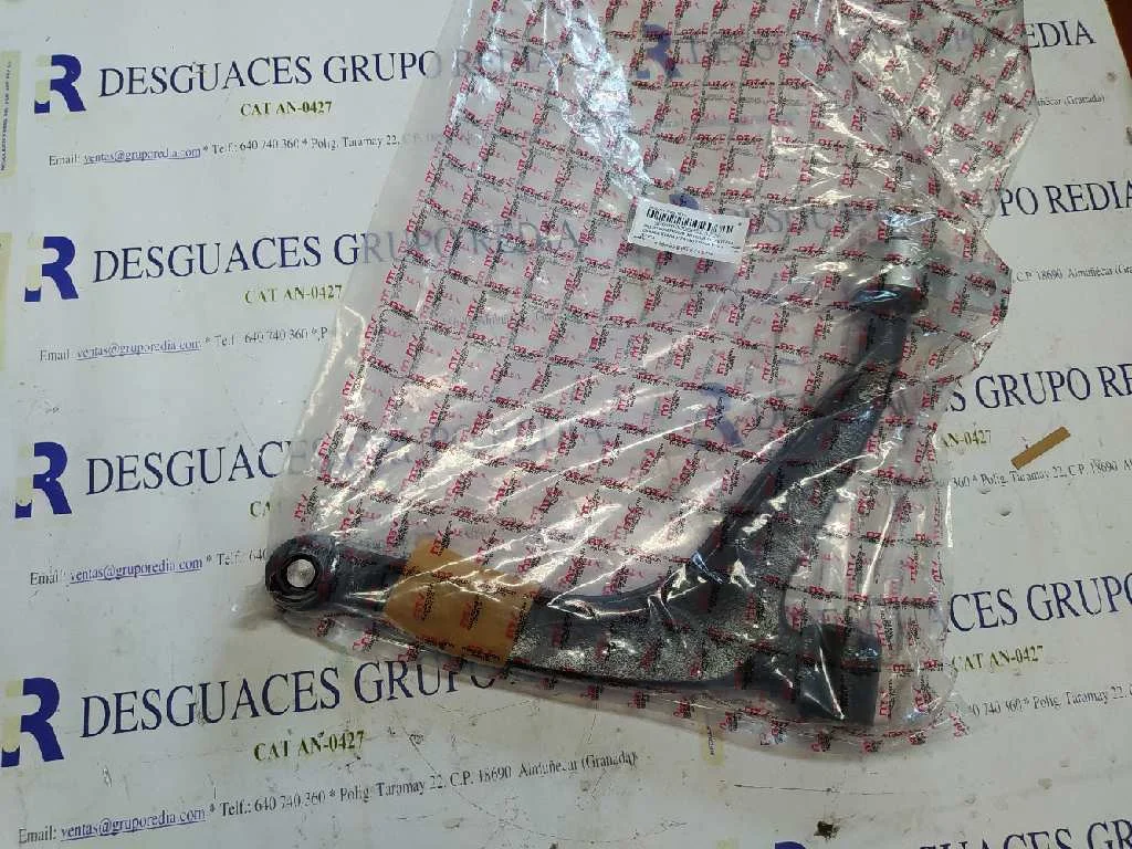 Foto de BRAZO SUSPENSION INFERIOR DELANTERO DERECHO CITROEN XSARA PICASSO referencia 3521F3