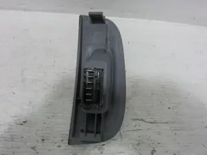 Foto de MANDO ELEVALUNAS DELANTERO DERECHO RENAULT MEGANE I FASE 2 CLASSIC (LA...) referencia 429998K foto 2