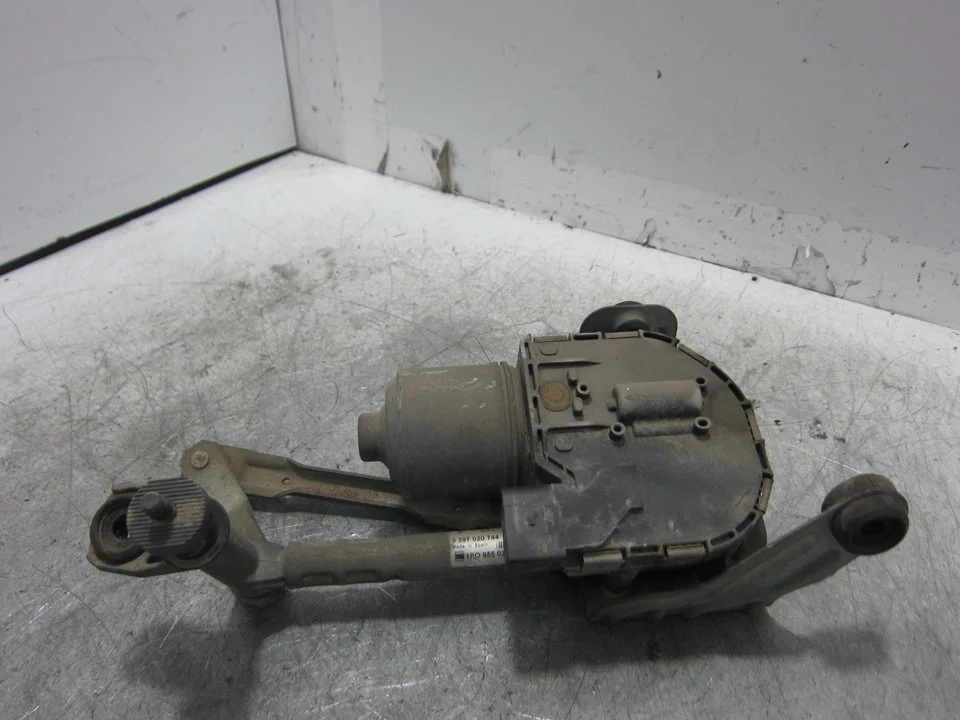 Foto de MOTOR LIMPIA DELANTERO SEAT LEON (1P1) 1.9 TDI (105 CV / 77 KW) referencia 1P0955024A