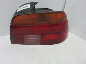 Foto de PILOTO TRASERO DERECHO BMW SERIE 5 BERLINA (E39) 2.8 24V CAT (193 CV / 142 KW) referencia 140034 foto 3