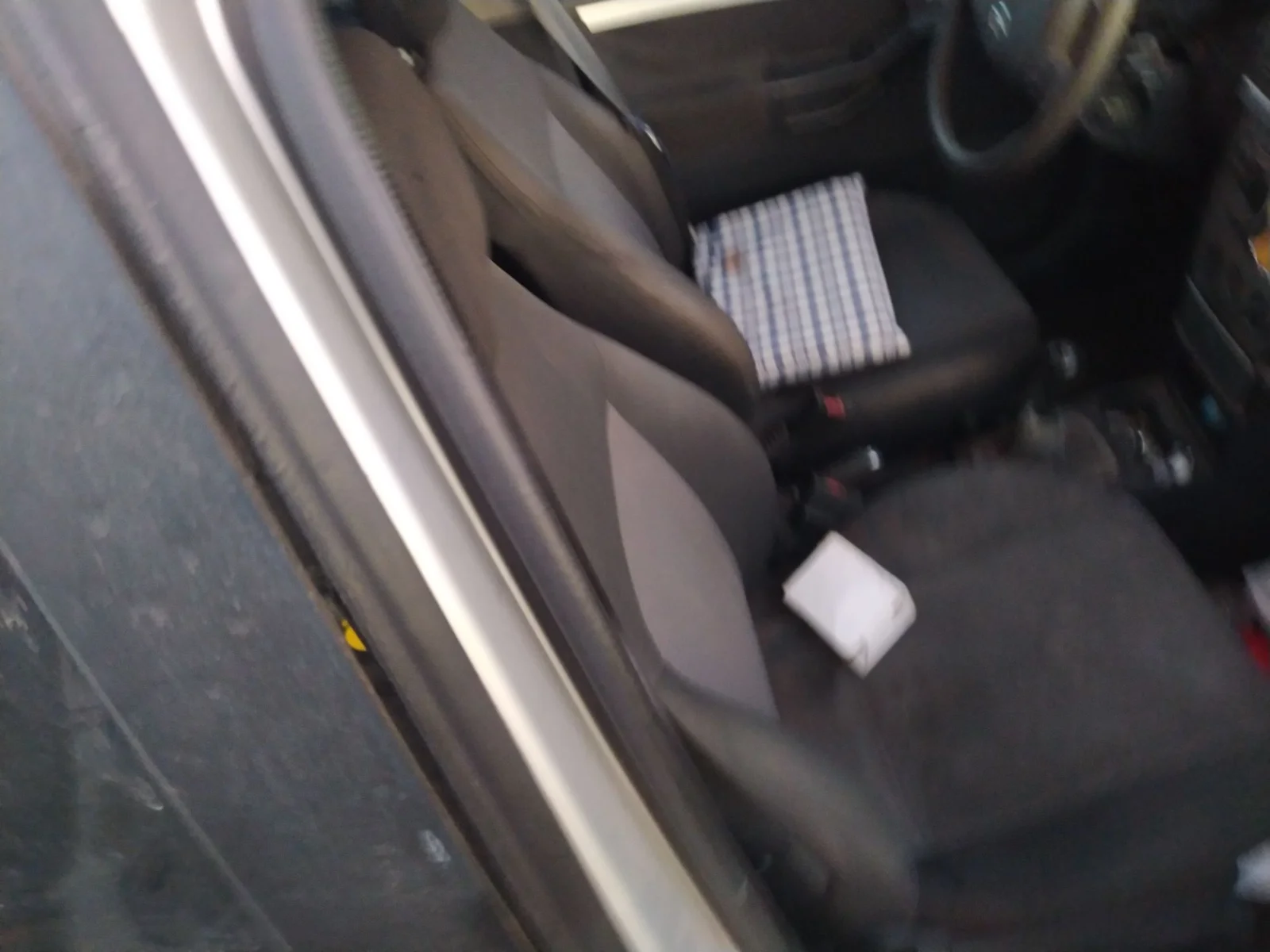 Foto de CINTURON SEGURIDAD DELANTERO DERECHO OPEL MERIVA 1.7 16V CDTI (101 CV / 74 KW) referencia 13243570