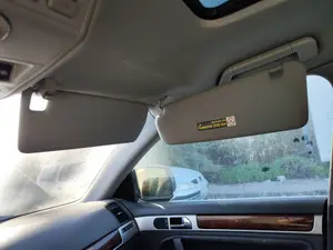 Foto de PARASOL DERECHO VOLKSWAGEN TOUAREG (7L6) 4.2 V8 32V FSI (350 CV / 257 KW) foto 3