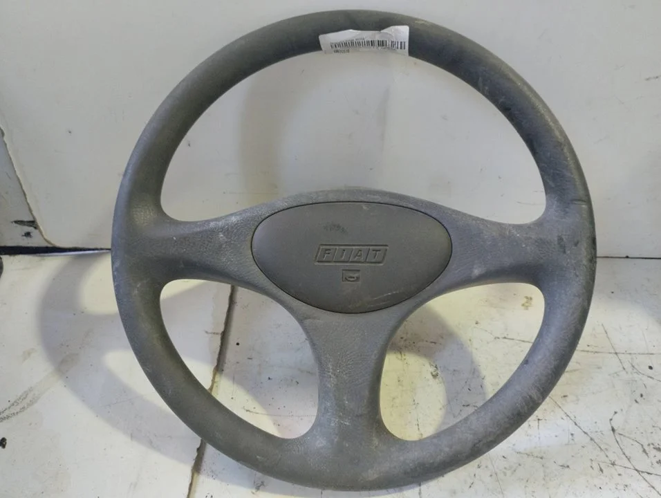 Foto de VOLANTE FIAT I PUNTO (176) BERLINA 1.2 CAT (73 CV / 54 KW) referencia 1351C510