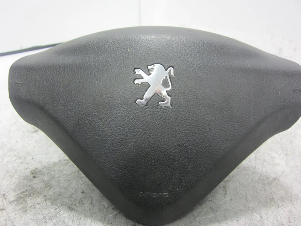 Foto de AIRBAG DELANTERO IZQUIERDO PEUGEOT 206 + 1.1 (60 CV / 44 KW) referencia 96701085