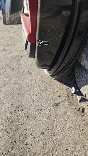 Foto de CERRADURA PUERTA DELANTERA DERECHA BMW SERIE 1 BERLINA (E81/E87) 2.0 Turbodiesel CAT (143 CV / 105 KW) referencia 51217202146