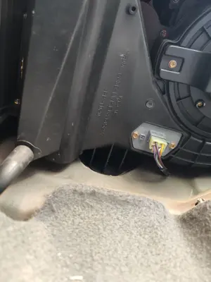 Foto de RESISTENCIA CALEFACCION CHEVROLET MATIZ 0.8 CAT (52 CV / 38 KW)