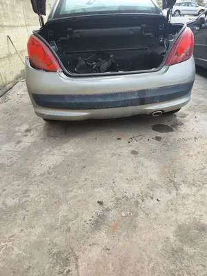 Foto de PARAGOLPES TRASERO PEUGEOT 207 CC CABRIO-COUPÉ 1.6 16V (120 CV / 88 KW)