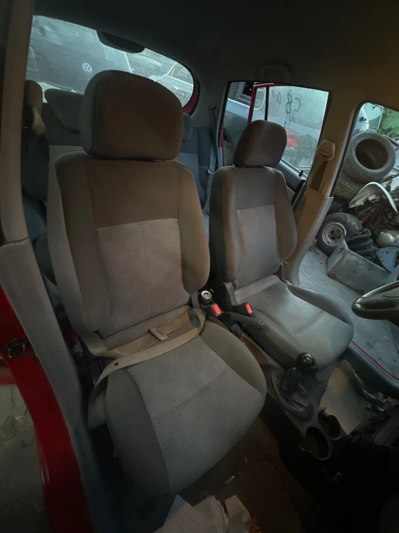Foto de JUEGO ASIENTOS COMPLETO KIA PICANTO (SA) 1.1 CAT (65 CV / 48 KW)