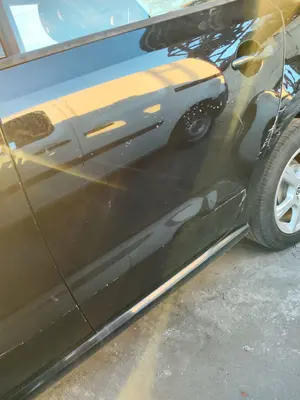 Foto de PUERTA TRASERA IZQUIERDA VOLKSWAGEN POLO V (6R1) 1.2  (60 CV / 44 KW)