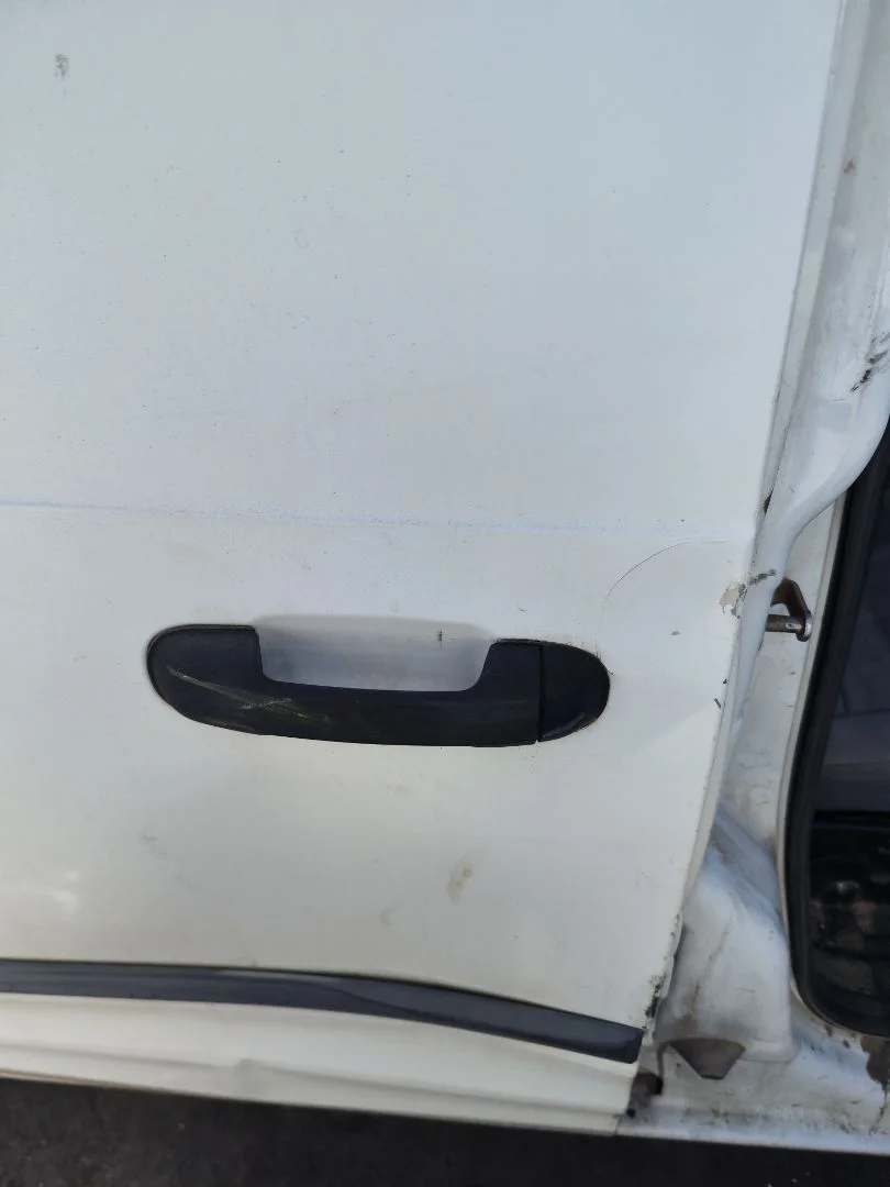 Foto de CERRADURA PUERTA TRASERA DERECHA FORD TRANSIT CONNECT (TC7) 1.8 TDCi CAT (90 CV / 66 KW)