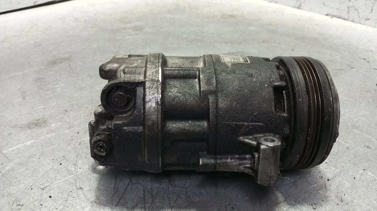 Foto de COMPRESOR AIRE ACONDICIONADO BMW SERIE 3 BERLINA (E46) 2.5 24V CAT (170 CV / 125 KW) referencia 64526916232