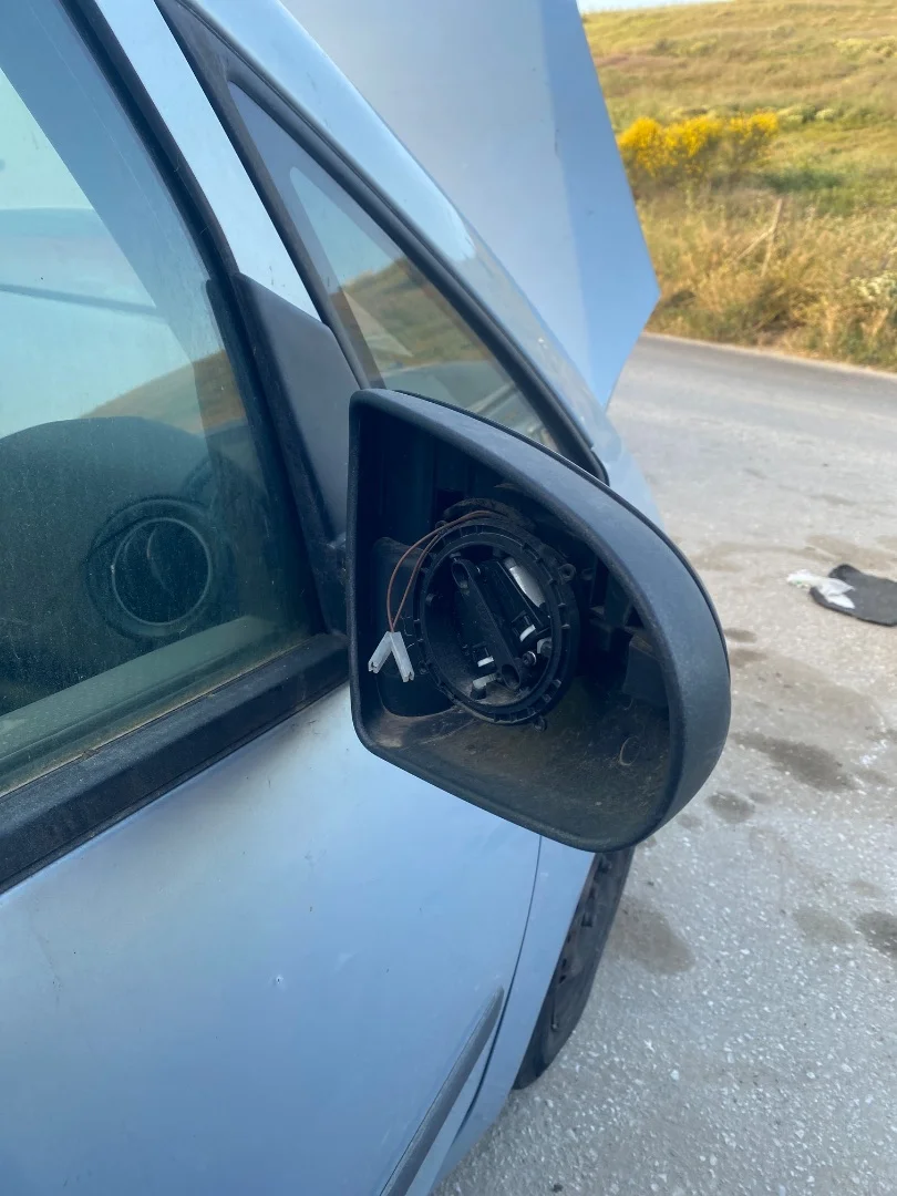 Foto de RETROVISOR DERECHO MITSUBISHI COLT CZ3 BERL. 5 (Z30A) 1.3 CAT (95 CV / 70 KW) referencia 7632A164