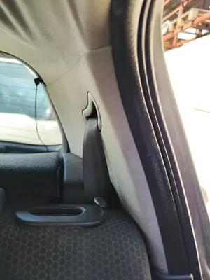 Foto de CINTURON SEGURIDAD TRASERO IZQUIERDO RENAULT MEGANE II BERLINA 5P 1.5 dCi Diesel (101 CV / 74 KW)