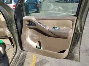 Foto de RETENEDOR PUERTA NISSAN PATHFINDER (R51) 2.5 dCi Diesel CAT (190 CV / 140 KW) referencia 804304X00A