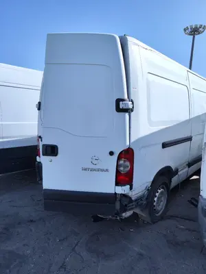 Foto de PORTON TRASERO DERECHO NISSAN INTERSTAR (X70) 2.5 dCi Diesel CAT (114 CV / 84 KW)