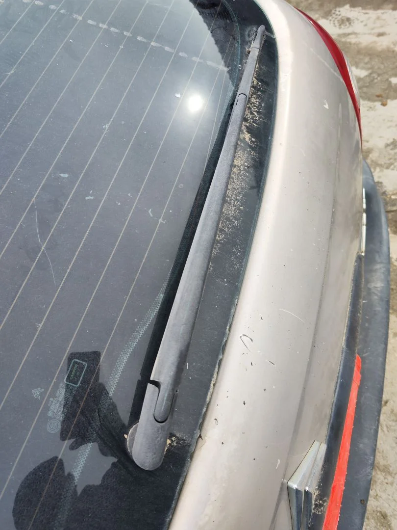 Foto de BRAZO LIMPIA TRASERO CITROEN XSARA PICASSO 2.0 HDi CAT (RHY / DW10TD) (90 CV / 66 KW)