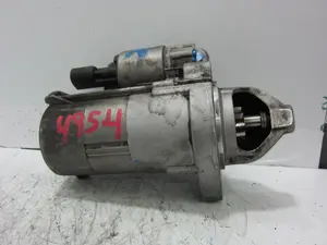 Foto de MOTOR ARRANQUE AUDI A6 BERLINA (4F2) 4.2 V8 40V (335 CV / 246 KW) referencia 079911023D foto 4