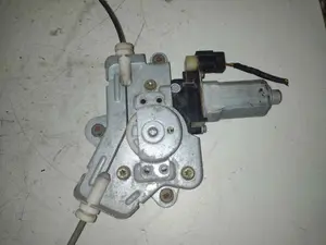 Foto de ELEVALUNAS DELANTERO DERECHO KIA PICANTO (SA) 1.1 CAT (65 CV / 48 KW) referencia 8240407010 foto 4