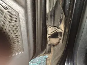 Foto de RETENEDOR PUERTA VOLKSWAGEN POLO IV (9N1)