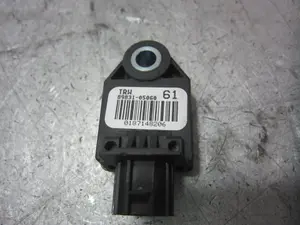 Foto de SENSOR DE IMPACTO TOYOTA AVENSIS CROSS SPORT (T27) 1.8 16V CAT (147 CV / 108 KW) referencia 8983105060